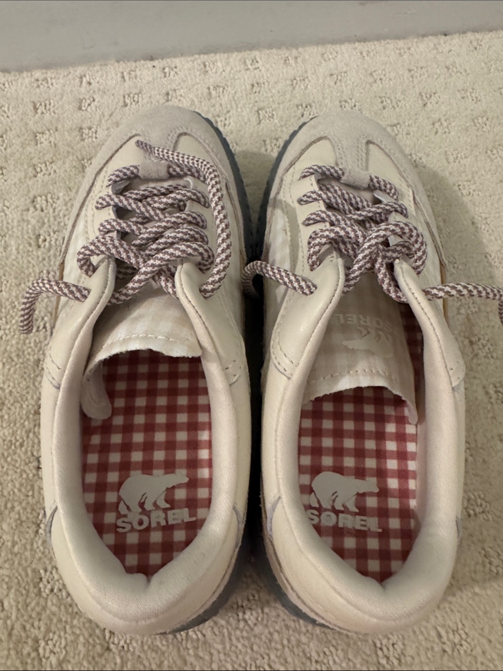 Sorel Women’s Beige Lace-Up Sneakers with Gray Sole - Picture 4 of 4